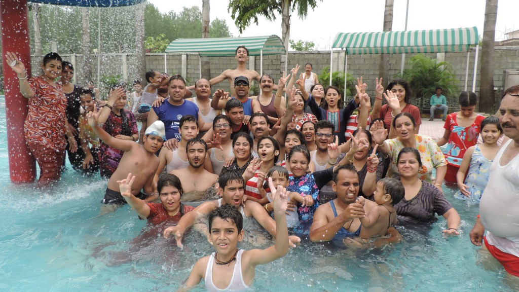 Another group photo at Crystal World but this time in water park! 