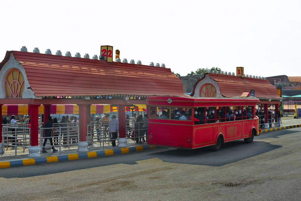 HOHO (Hop on Hop off) buses conduct the guided tour for the visitors. 